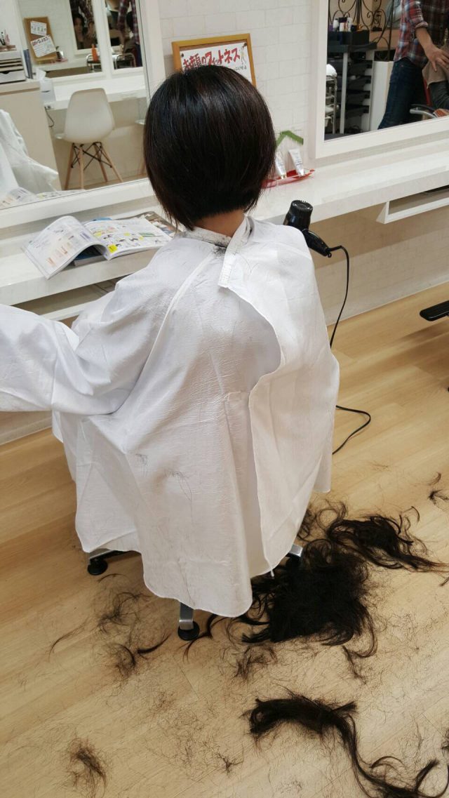 またまた 速報 樋下さん 髪を切る 横濱美人ジャンヌ